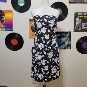 Anonymous | Y2K Strapless Black & White Floral Dress